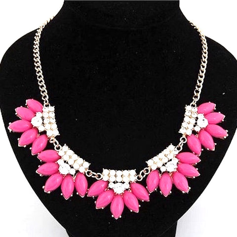 Connected Flowers Necklace